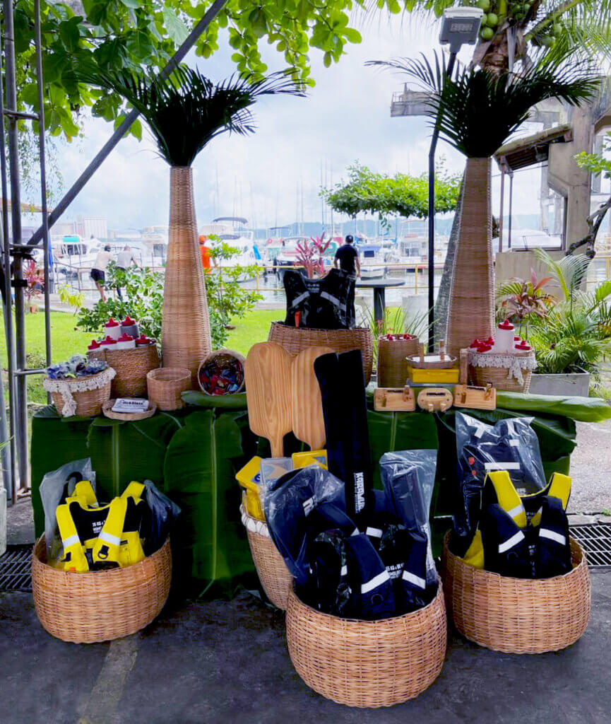 Exposição de coletes e produtos Ativa Náutica na Copa Z6 VA'A Bahia