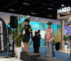 Apresentação em estande durante a Pesca Trade Show 2025
