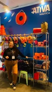 Espaço da Ativa Náutica com produtos náuticos em exposição